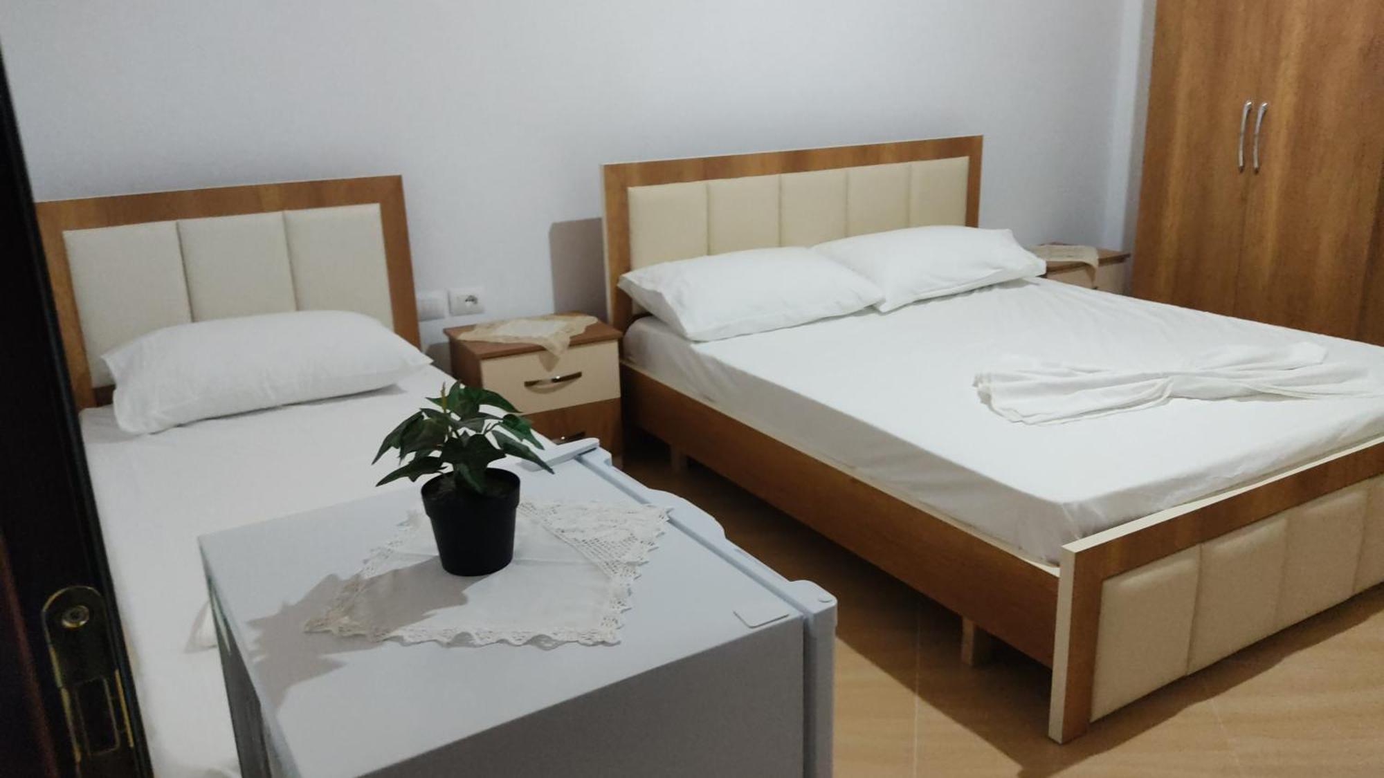 Dino Guest House Gjirokastër Dış mekan fotoğraf