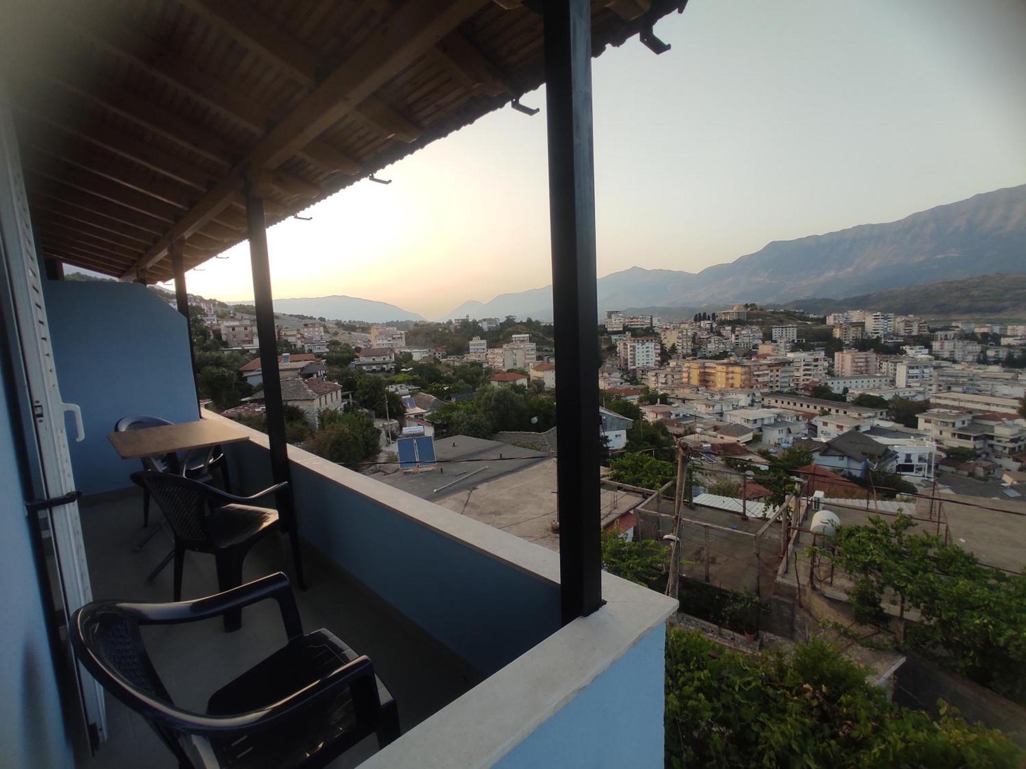 Dino Guest House Gjirokastër Dış mekan fotoğraf