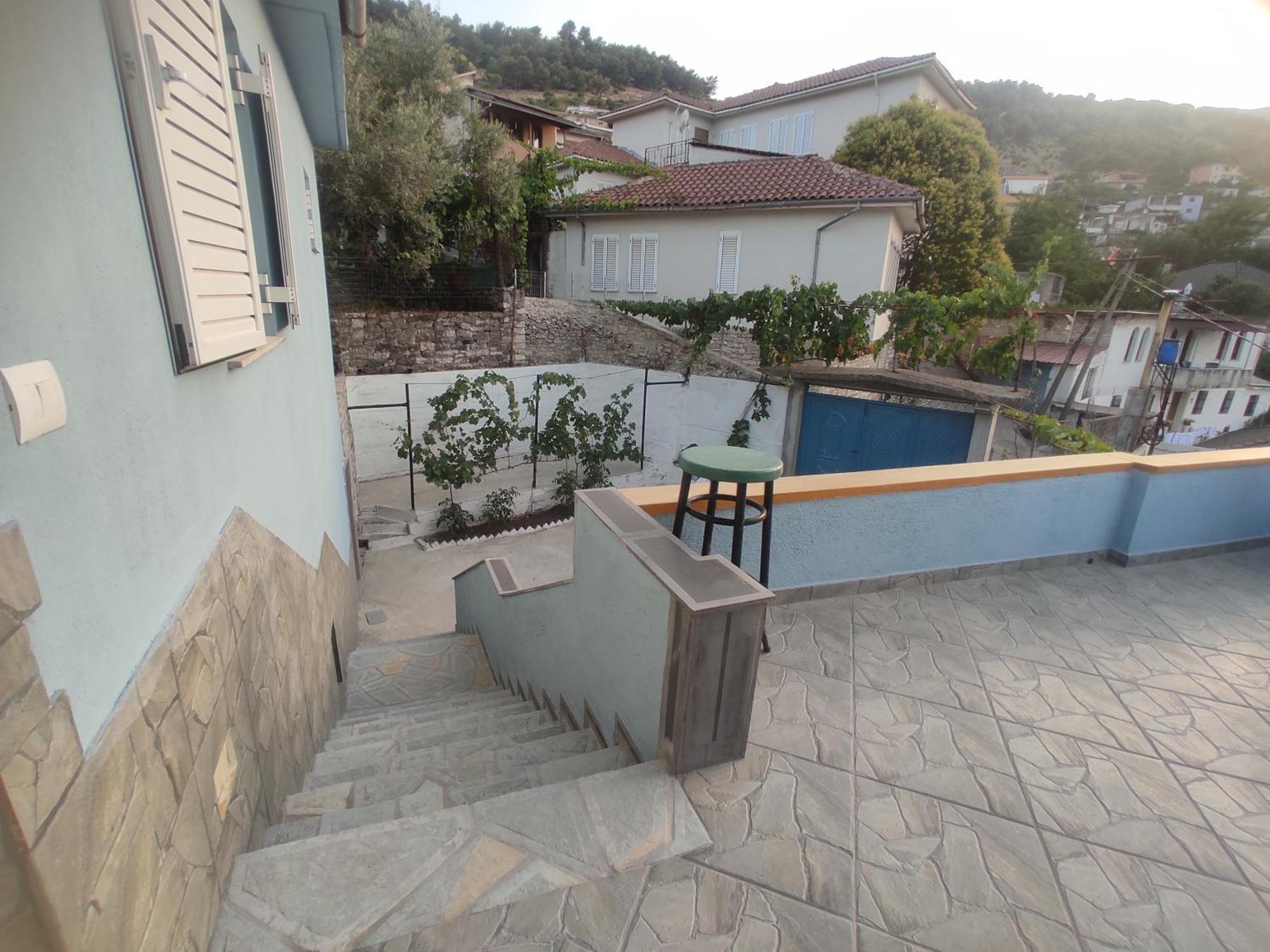 Dino Guest House Gjirokastër Dış mekan fotoğraf